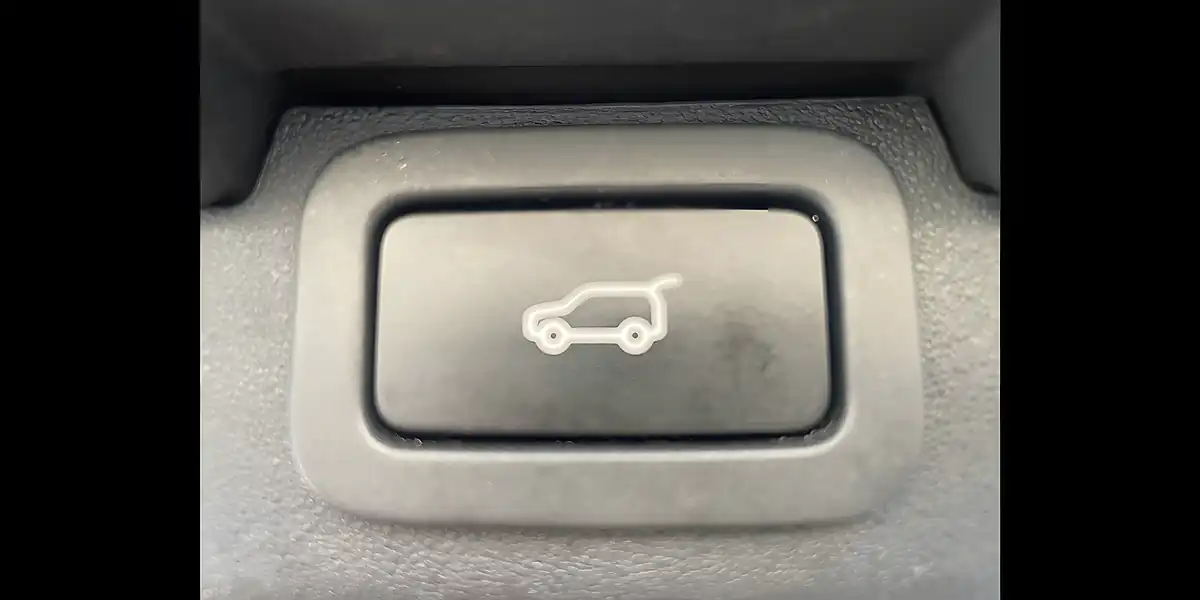 Used 2017 Land Rover Discovery Hse Green - Interior and Exterior details 13