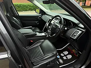 Used 2017 Land Rover Discovery Hse Grey - Interior and Exterior details 17