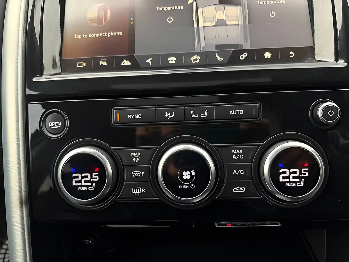 Used 2017 Land Rover Discovery Hse Grey - Interior and Exterior details 19