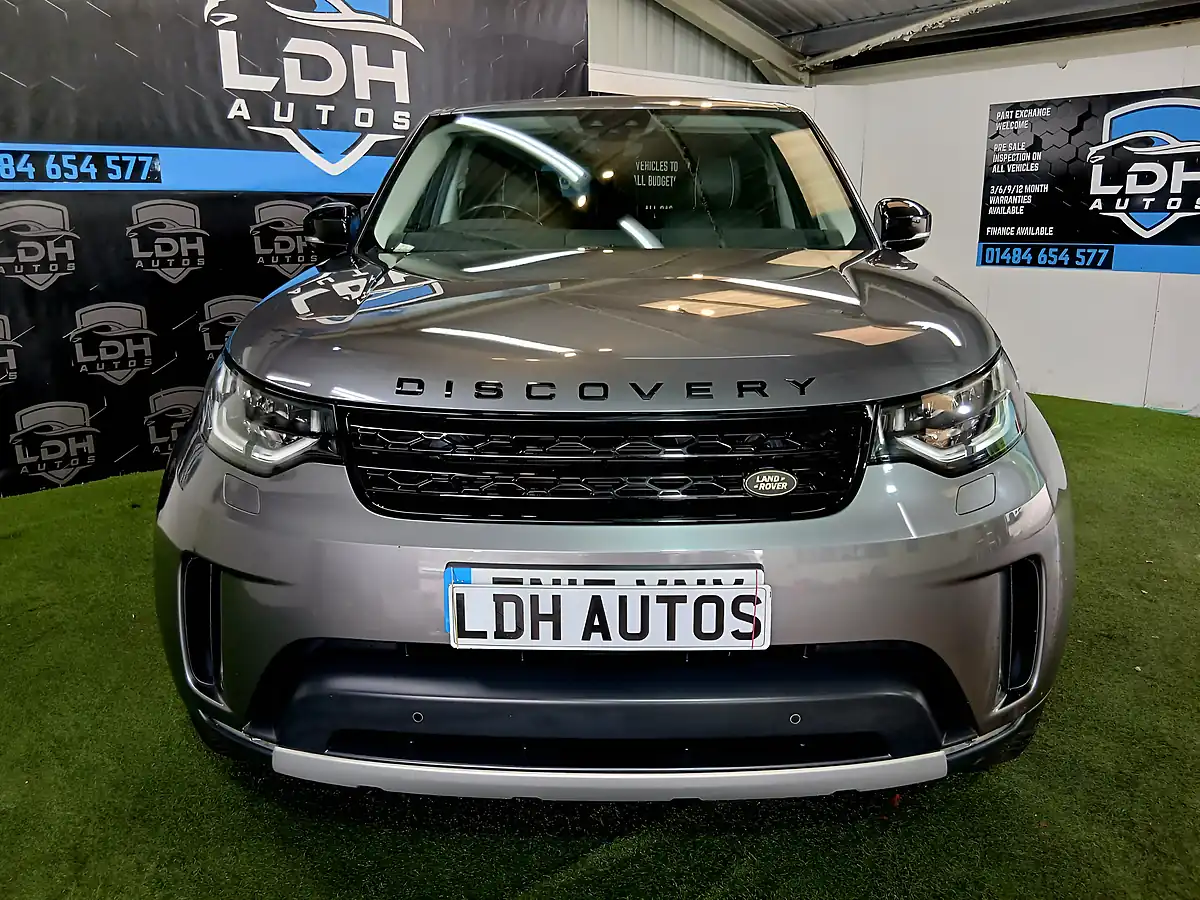 Used 2017 Land Rover Discovery Hse Grey - Interior and Exterior details 7