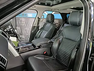Used 2017 Land Rover Discovery Hse Grey - Interior and Exterior details 9