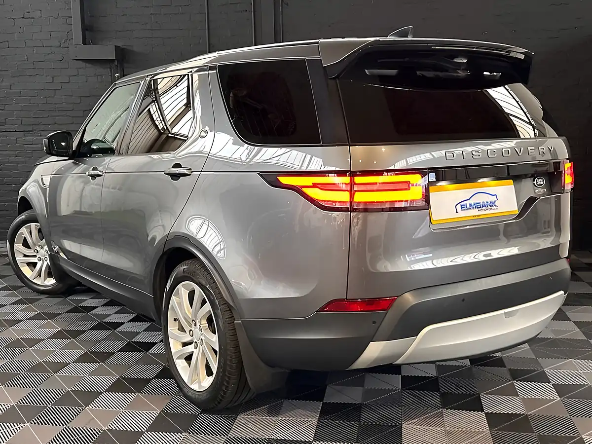 Used 2017 Land Rover Discovery Hse Grey - Interior and Exterior details 9