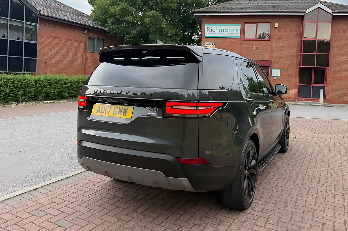 Used 2017 Land Rover Discovery Hse Grey - Interior and Exterior details 11