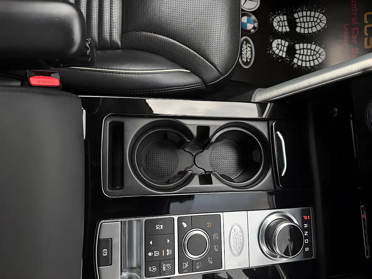 Used 2017 Land Rover Discovery Hse Grey - Interior and Exterior details 19
