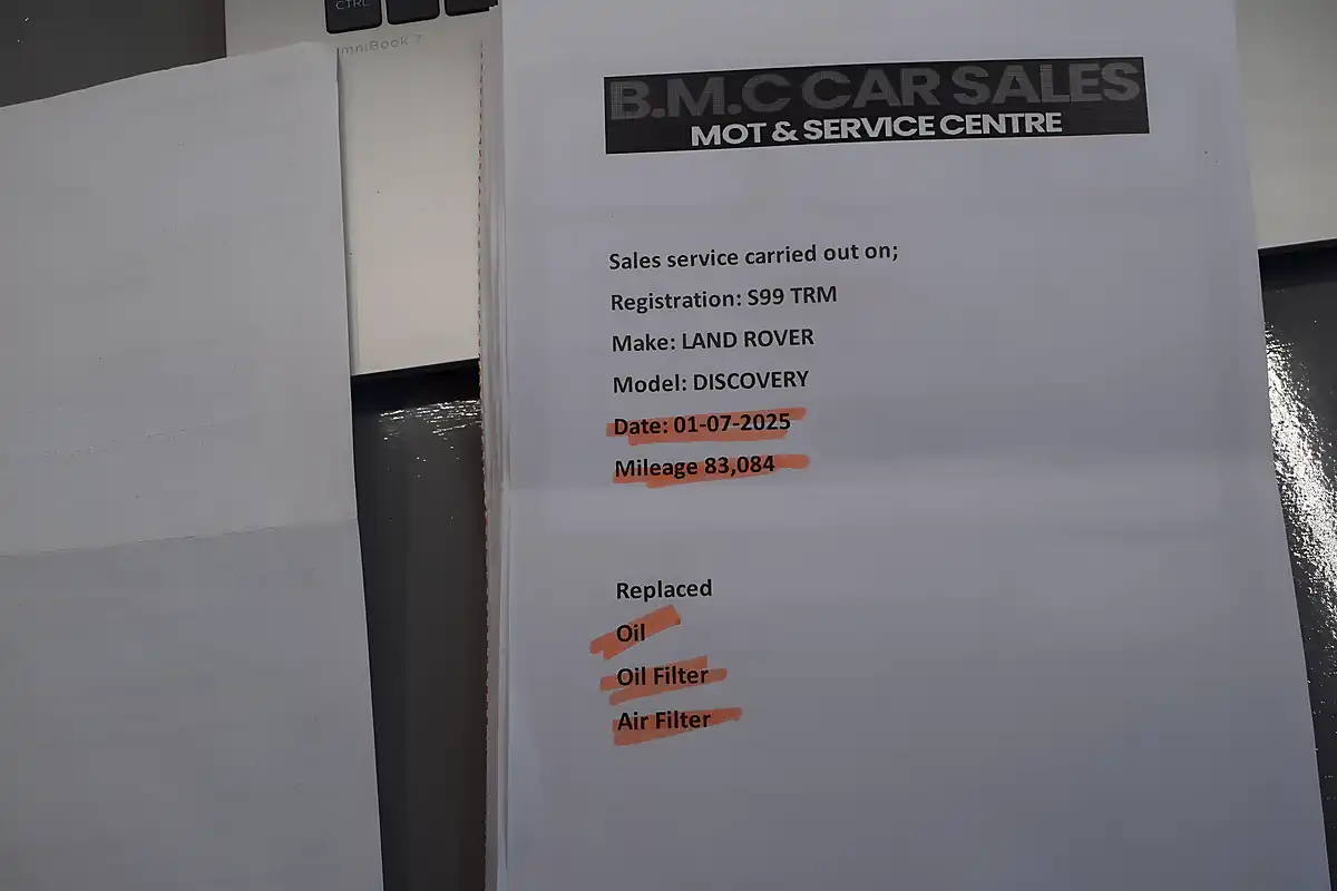 Used 2017 Land Rover Discovery Hse Grey - Interior and Exterior details 16