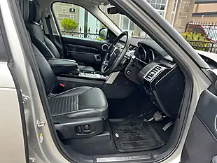 Used 2017 Land Rover Discovery Hse Luxury Aruba Gold - Interior and Exterior details 2
