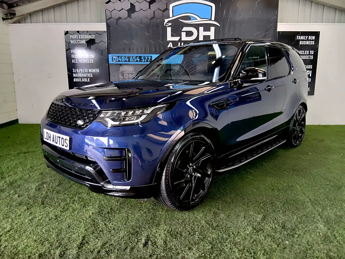 Used 2017 Land Rover Discovery Hse Luxury Blue - Front View