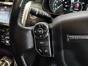 Used 2017 Land Rover Discovery Hse Luxury Blue - Interior and Exterior details 11