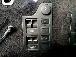 Used 2017 Land Rover Discovery Hse Luxury Blue - Interior and Exterior details 20