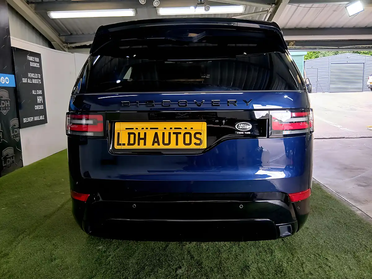 Used 2017 Land Rover Discovery Hse Luxury Blue - Interior and Exterior details 4