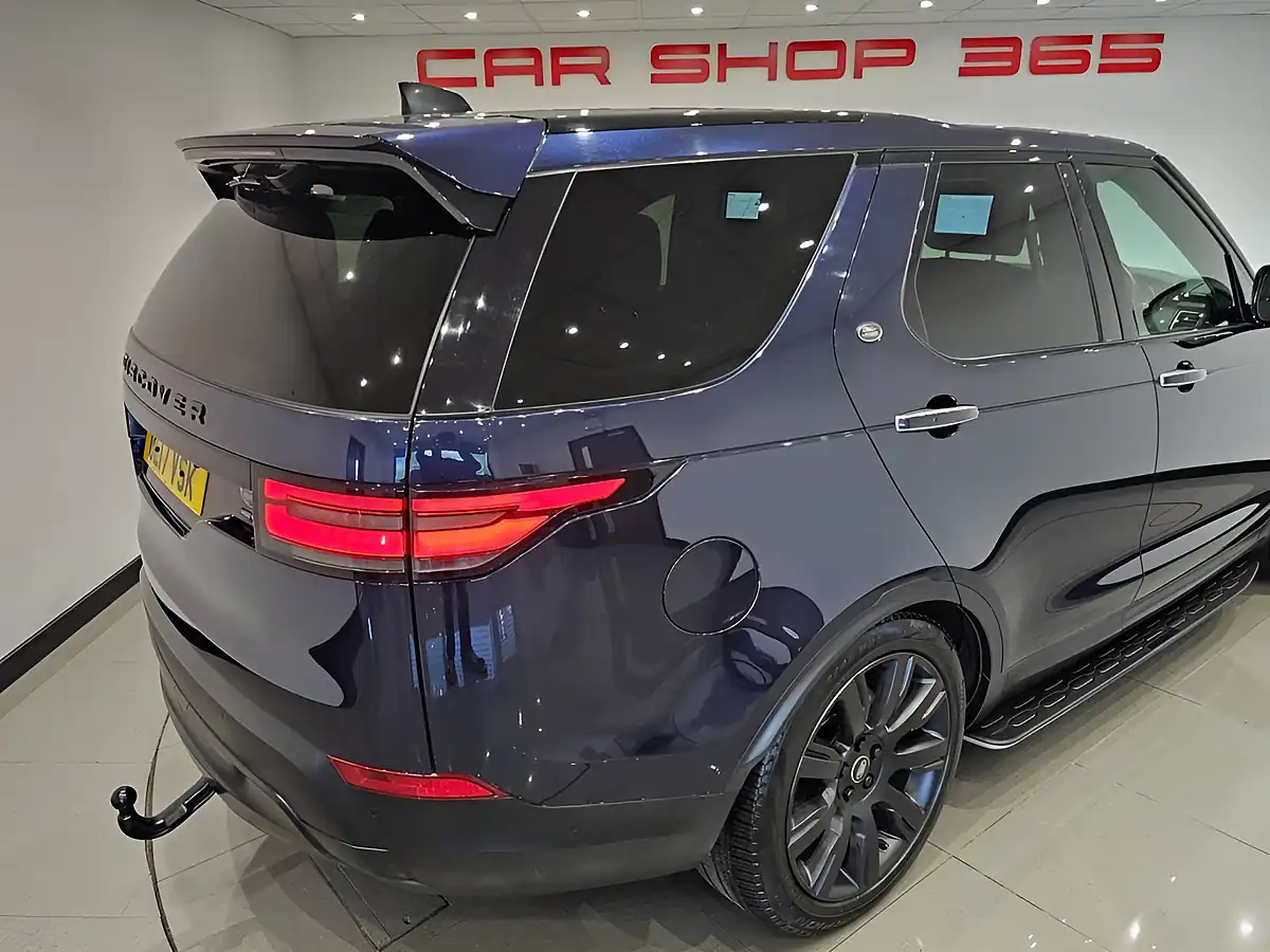 Used 2017 Land Rover Discovery Hse Luxury Blue - Interior and Exterior details 16