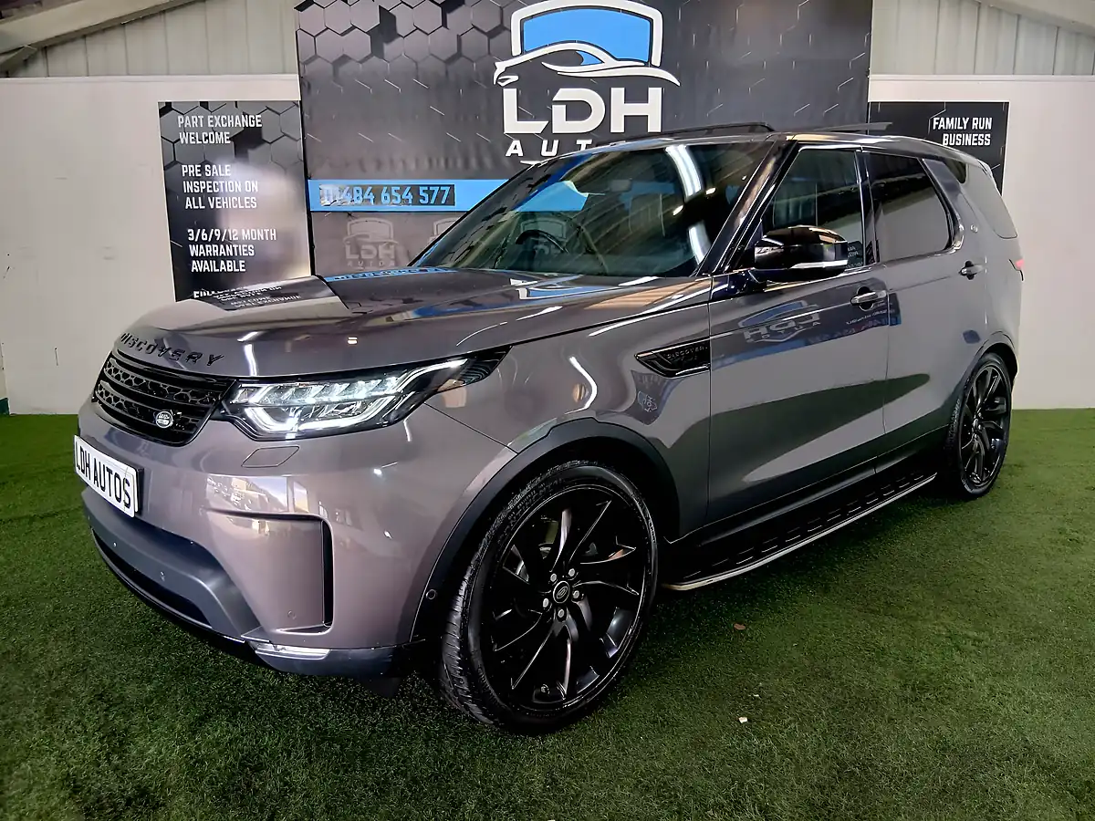 Used 2017 Land Rover Discovery Hse Luxury Grey - Interior and Exterior details 7