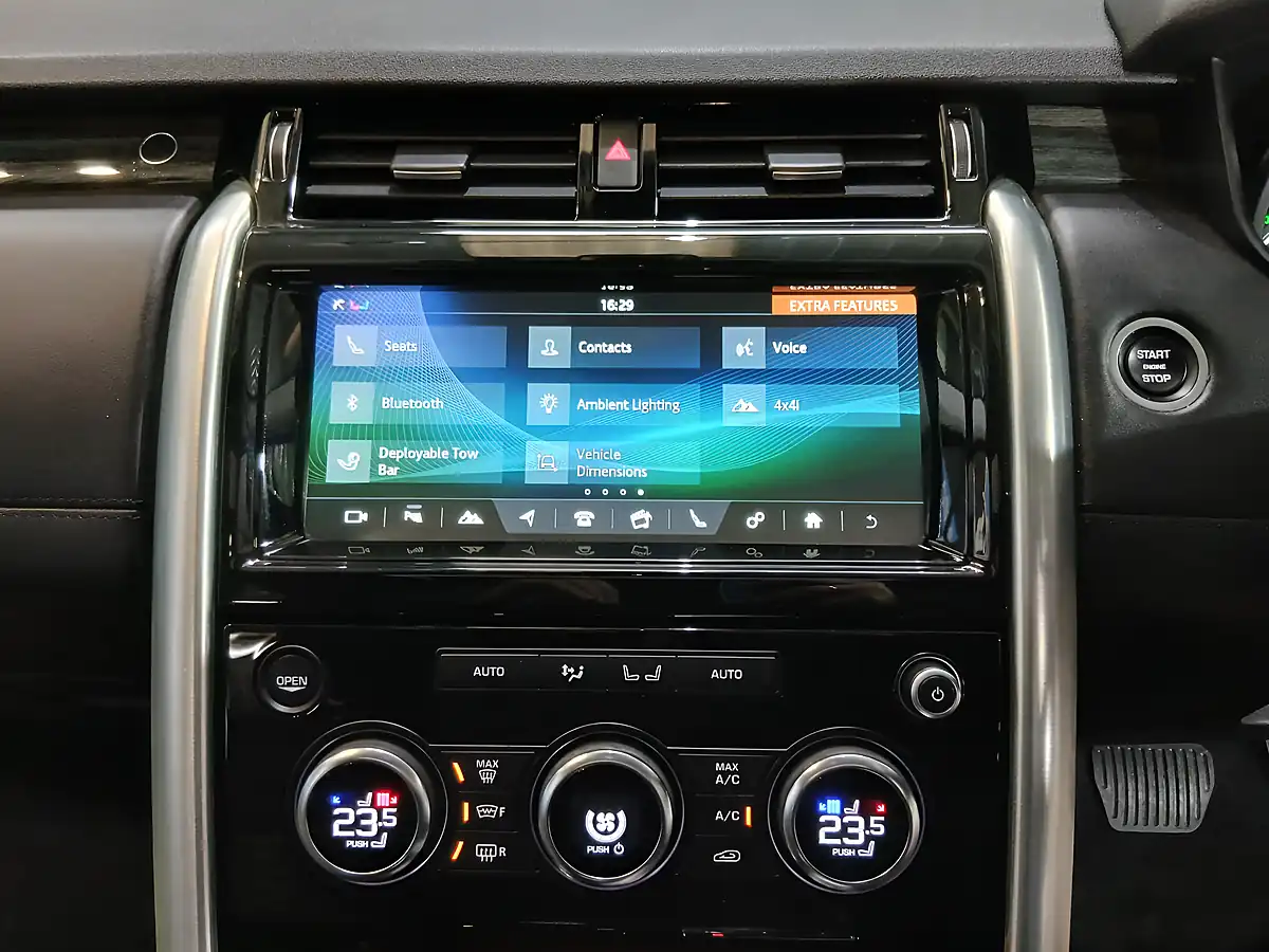 Used 2017 Land Rover Discovery Hse Luxury Grey - Interior and Exterior details 15