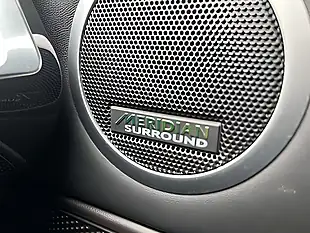 Used 2017 Land Rover Discovery Hse Luxury Indus Silver Metallic - Interior and Exterior details 10