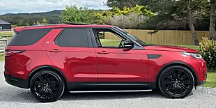 Used 2017 Land Rover Discovery Hse Luxury Red - Interior and Exterior details 2