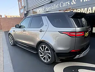 Used 2017 Land Rover Discovery Hse Luxury Silver - Interior and Exterior details 6