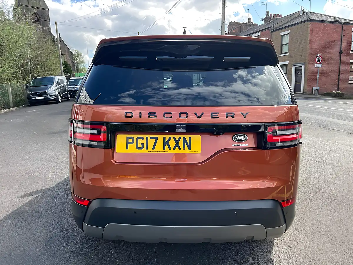 Used 2017 Land Rover Discovery Hse Opal Orange - Interior and Exterior details 6