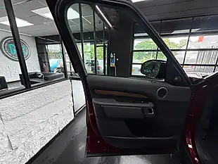 Used 2017 Land Rover Discovery Hse Red - Interior and Exterior details 14