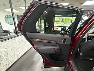 Used 2017 Land Rover Discovery Hse Red - Interior and Exterior details 15