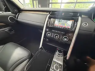 Used 2017 Land Rover Discovery Hse Red - Interior and Exterior details 2