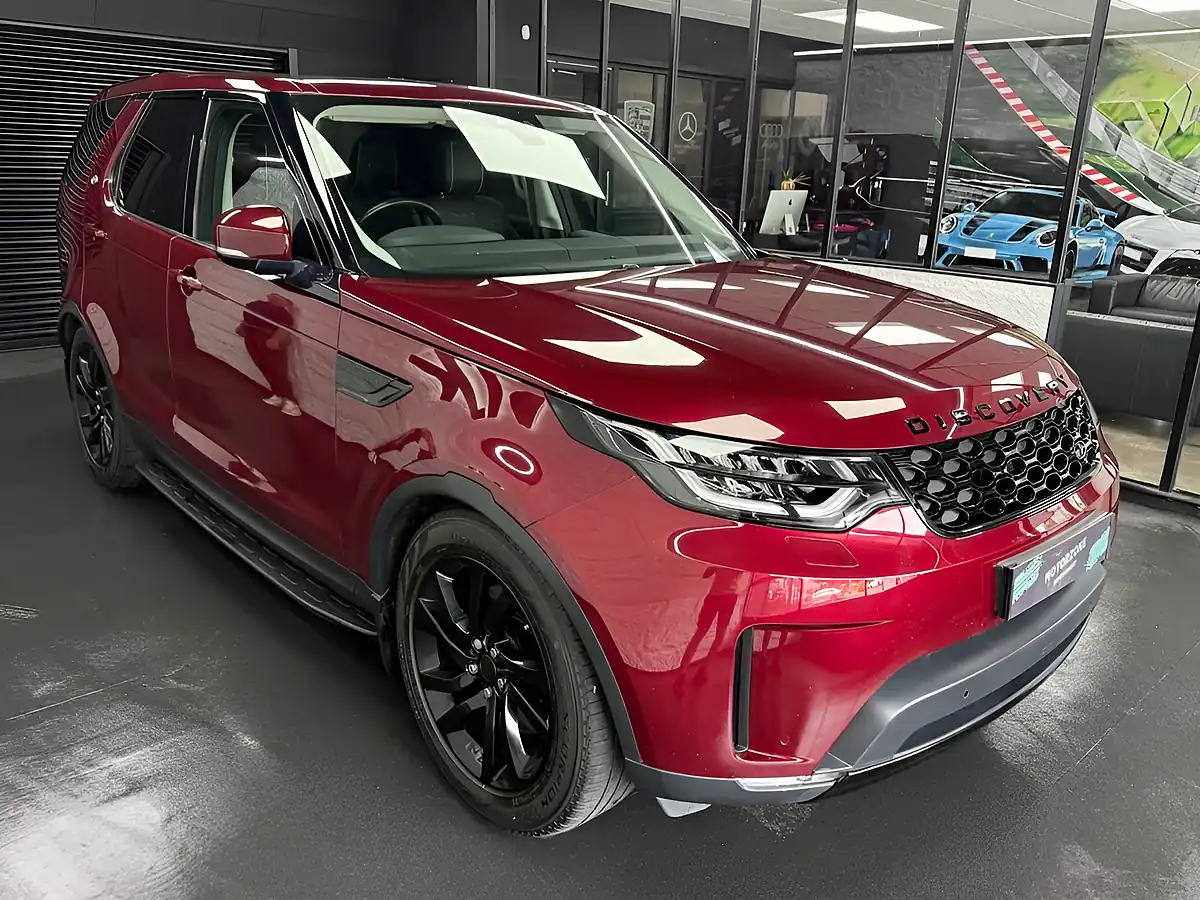 Used 2017 Land Rover Discovery Hse Red - Interior and Exterior details 20