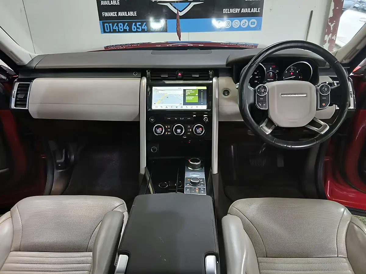 Used 2017 Land Rover Discovery Hse Red - Interior and Exterior details 11