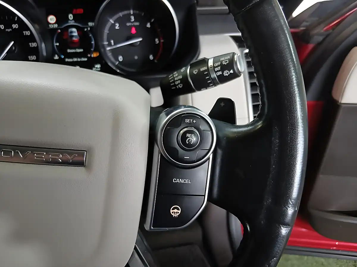 Used 2017 Land Rover Discovery Hse Red - Interior and Exterior details 12