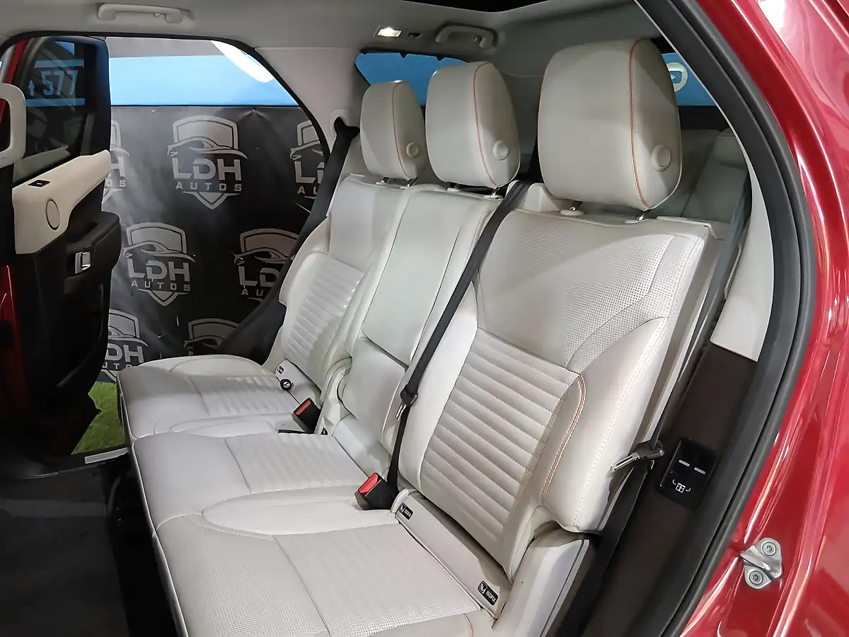 Used 2017 Land Rover Discovery Hse Red - Interior and Exterior details 18
