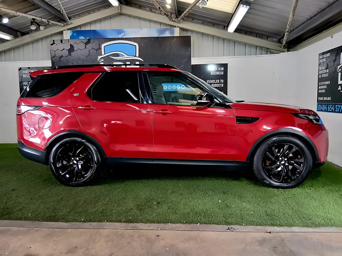 Used 2017 Land Rover Discovery Hse Red - Interior and Exterior details 2
