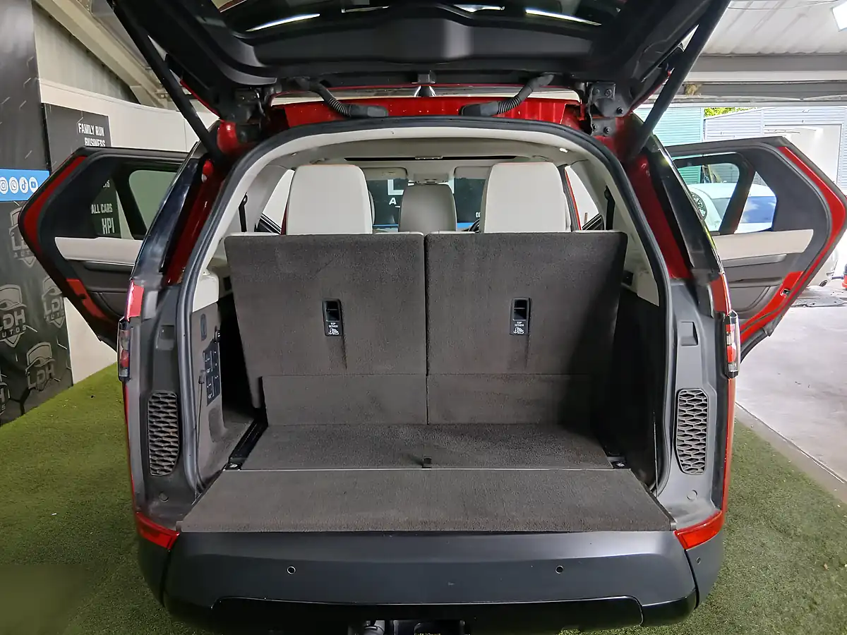 Used 2017 Land Rover Discovery Hse Red - Interior and Exterior details 20