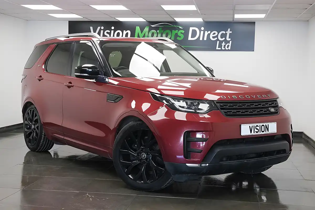Used 2017 Land Rover Discovery Hse Red - Front View