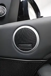 Used 2017 Land Rover Discovery Hse Red - Interior and Exterior details 16
