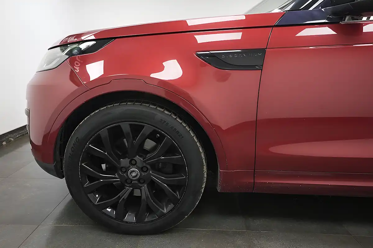 Used 2017 Land Rover Discovery Hse Red - Interior and Exterior details 5