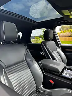 Used 2017 Land Rover Discovery Hse White - Interior and Exterior details 11