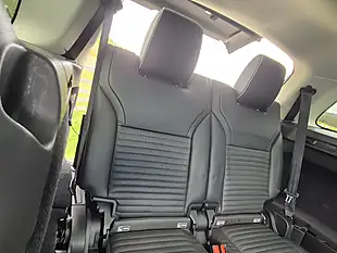 Used 2017 Land Rover Discovery Hse White - Interior and Exterior details 13