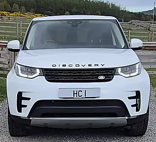 Used 2017 Land Rover Discovery Hse White - Interior and Exterior details 3
