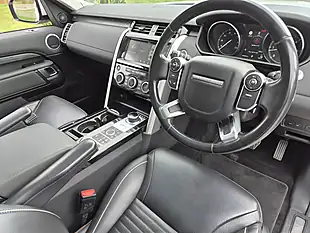 Used 2017 Land Rover Discovery Hse White - Interior and Exterior details 6