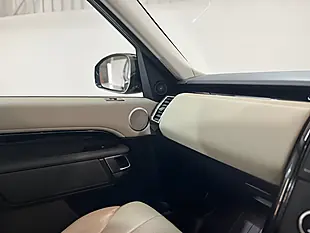 Used 2017 Land Rover Discovery Se Black - Interior and Exterior details 13