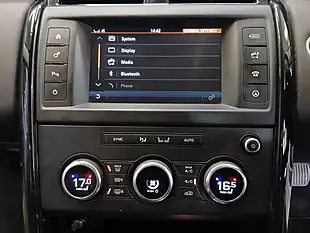 Used 2017 Land Rover Discovery Se Grey - Interior and Exterior details 15