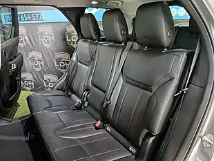 Used 2017 Land Rover Discovery Se Grey - Interior and Exterior details 19