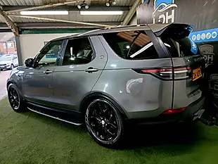 Used 2017 Land Rover Discovery Se Grey - Interior and Exterior details 5