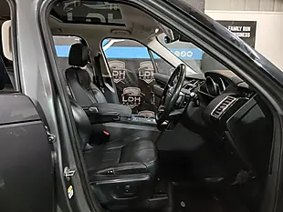 Used 2017 Land Rover Discovery Se Grey - Interior and Exterior details 8