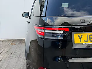 Used 2017 Land Rover Discovery Se Santorini Black - Interior and Exterior details 20