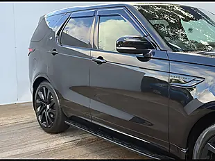Used 2017 Land Rover Discovery Se Santorini Black - Interior and Exterior details 8