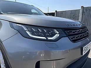 Used 2017 Land Rover Discovery Se Silver - Interior and Exterior details 2