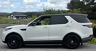 Used 2017 Land Rover Discovery Se White - Interior and Exterior details 4