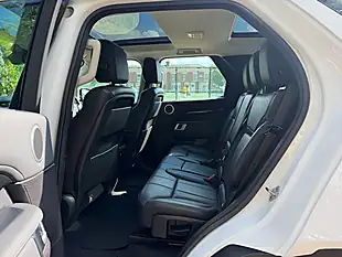 Used 2017 Land Rover Discovery Se White - Interior and Exterior details 12