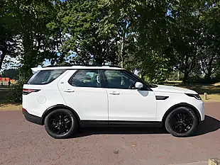Used 2017 Land Rover Discovery Se White - Interior and Exterior details 2