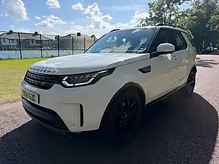 Used 2017 Land Rover Discovery Se White - Interior and Exterior details 7