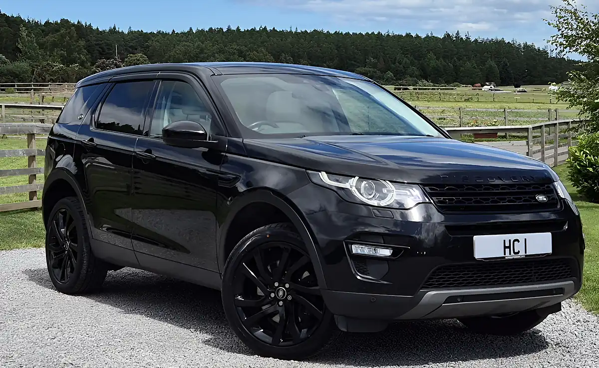 Used 2017 Land Rover Discovery Sport Hse Black Black - Front View
